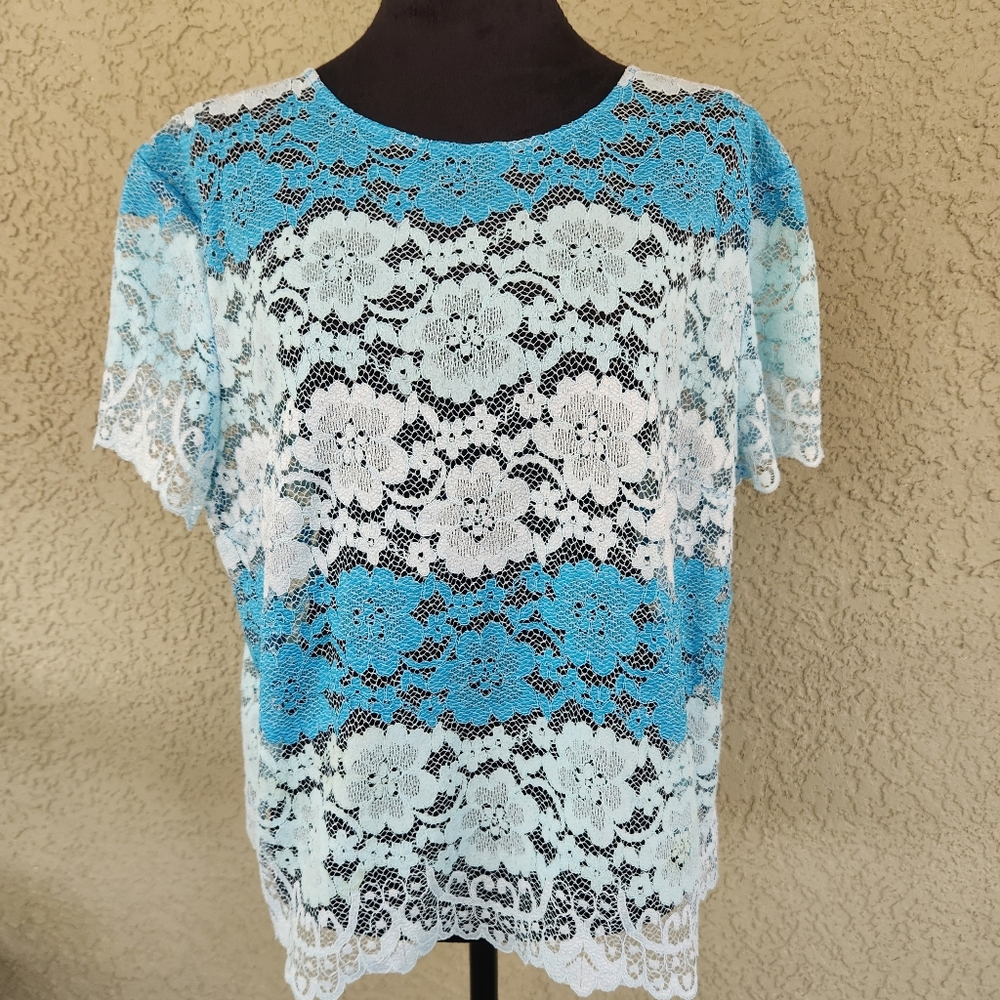 Laced Ombre Short Sleeve Blouse